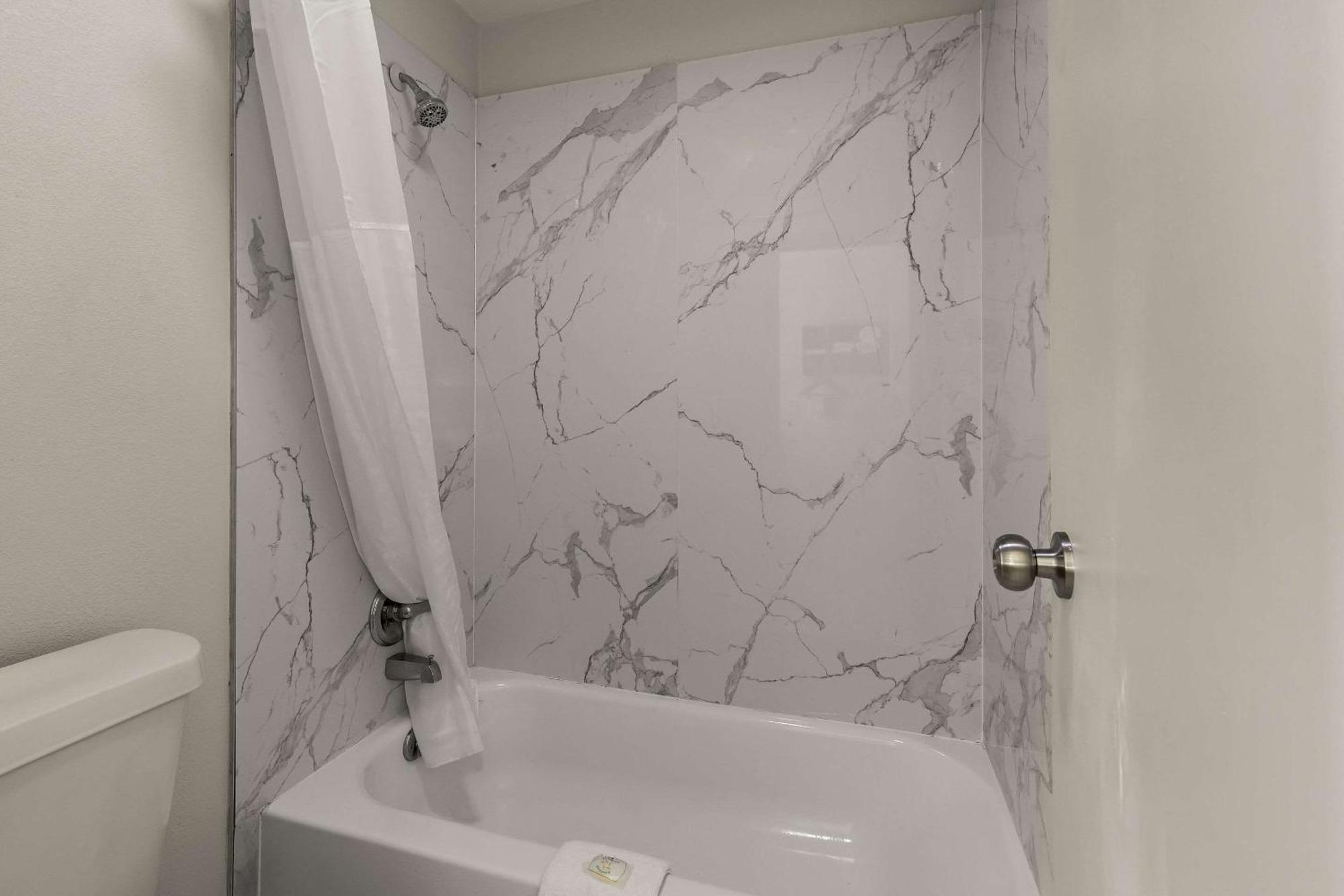 Quality Inn Monroe Esterno foto